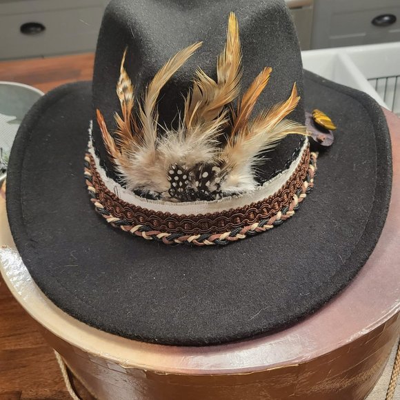 Vince Camuto Felted Custom Designed Cowgirl/Cowboy Western Hat - Picture 1 of 8